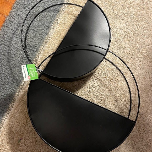 Set of two new hanging planters - Picture 2 of 9